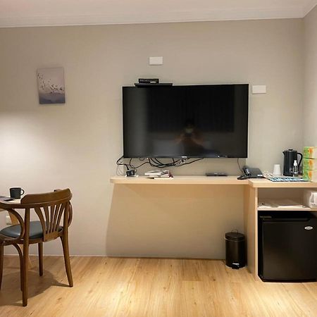 Yoshi Hotel - Tainan Station Branch 외부 사진