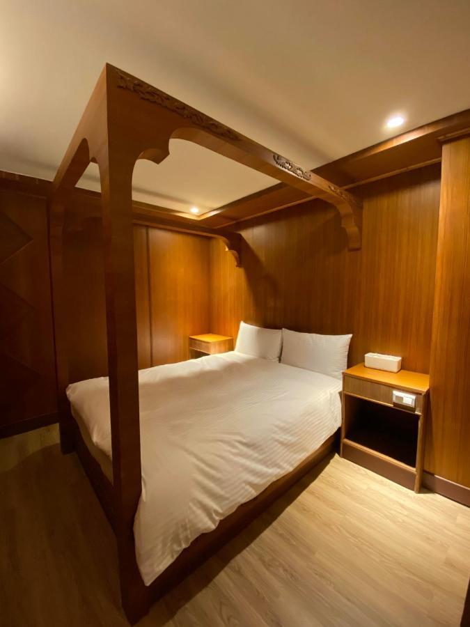 Yoshi Hotel - Tainan Station Branch 외부 사진