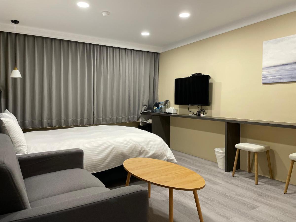 Yoshi Hotel - Tainan Station Branch 외부 사진