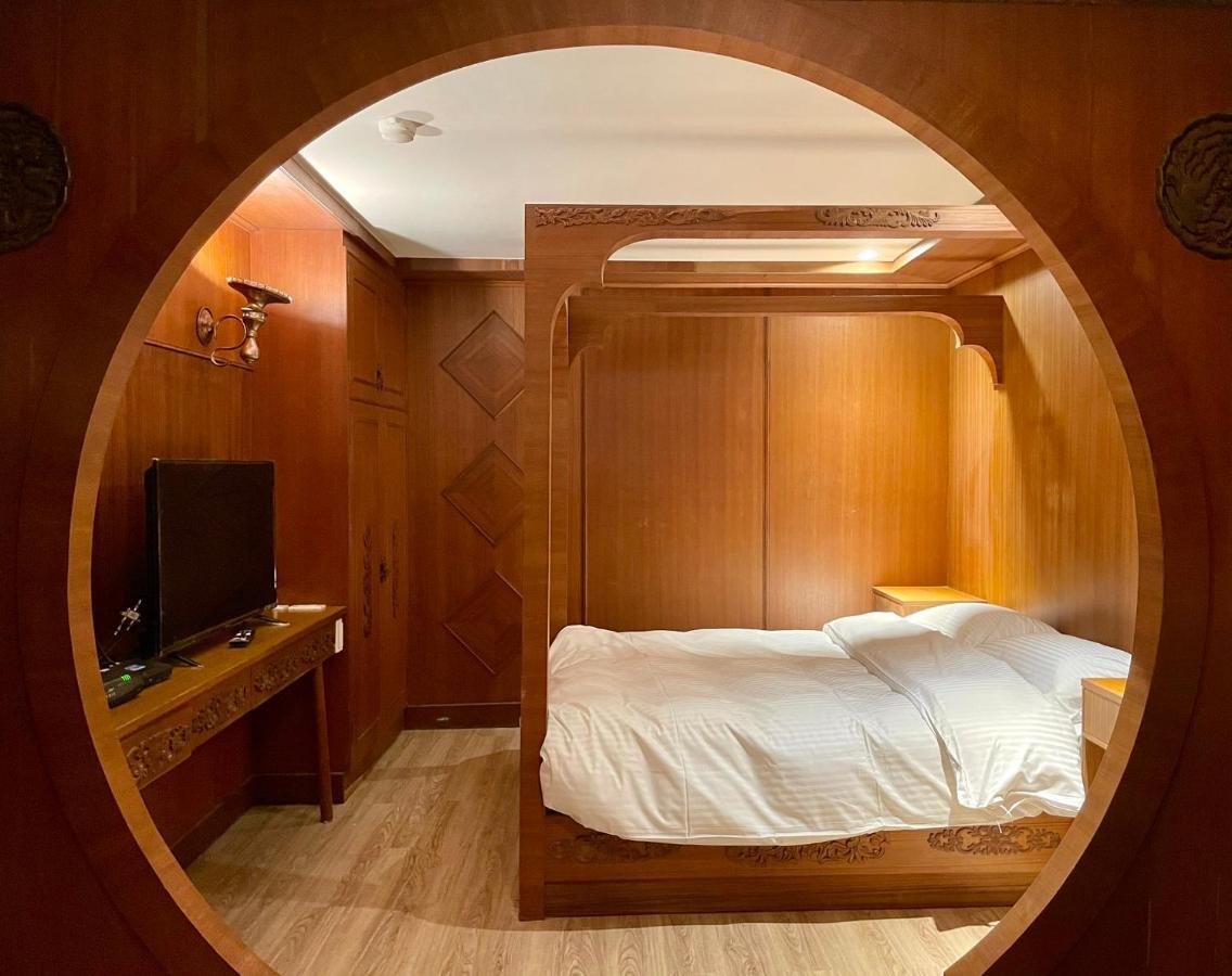 Yoshi Hotel - Tainan Station Branch 외부 사진