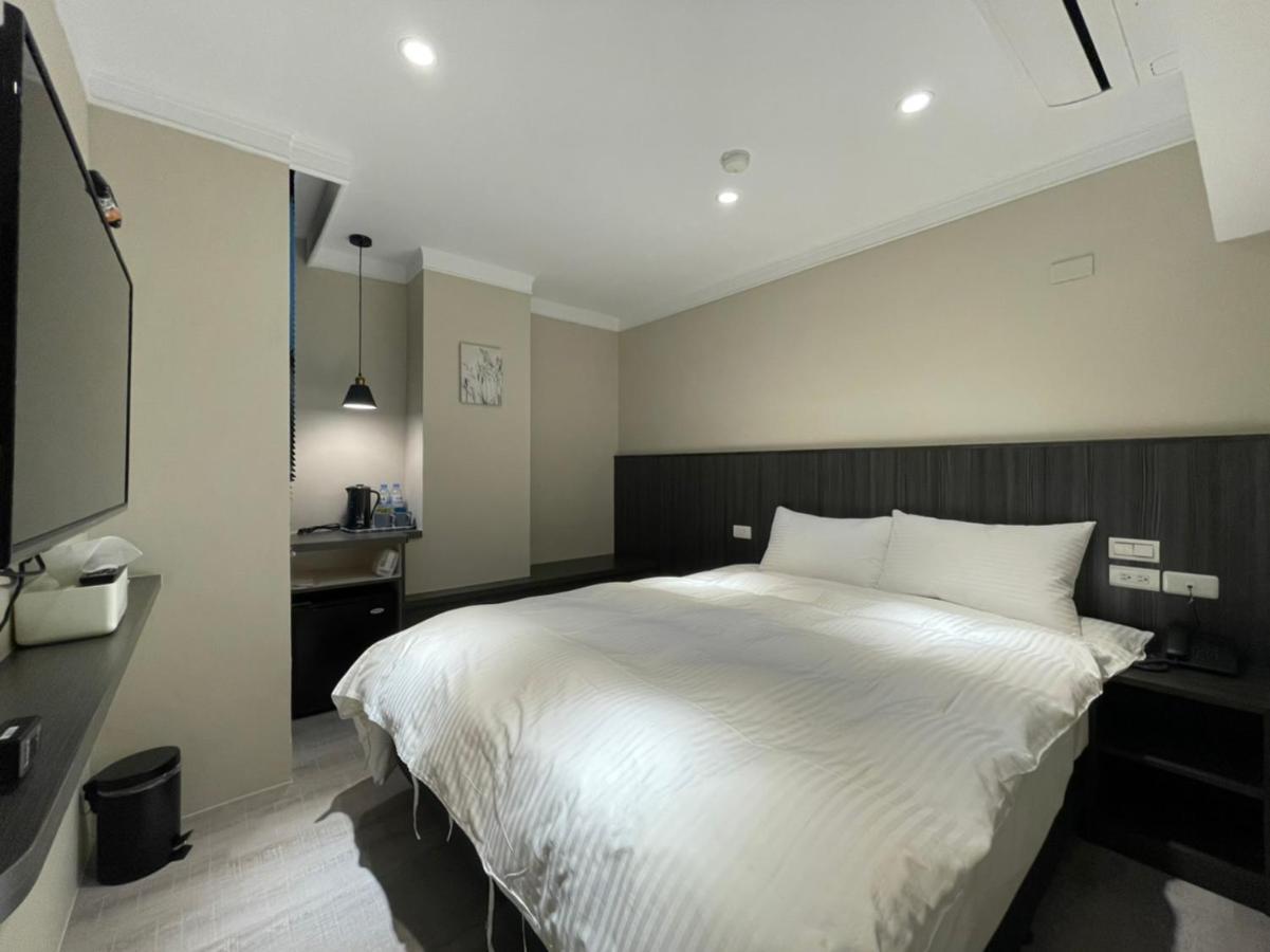 Yoshi Hotel - Tainan Station Branch 외부 사진
