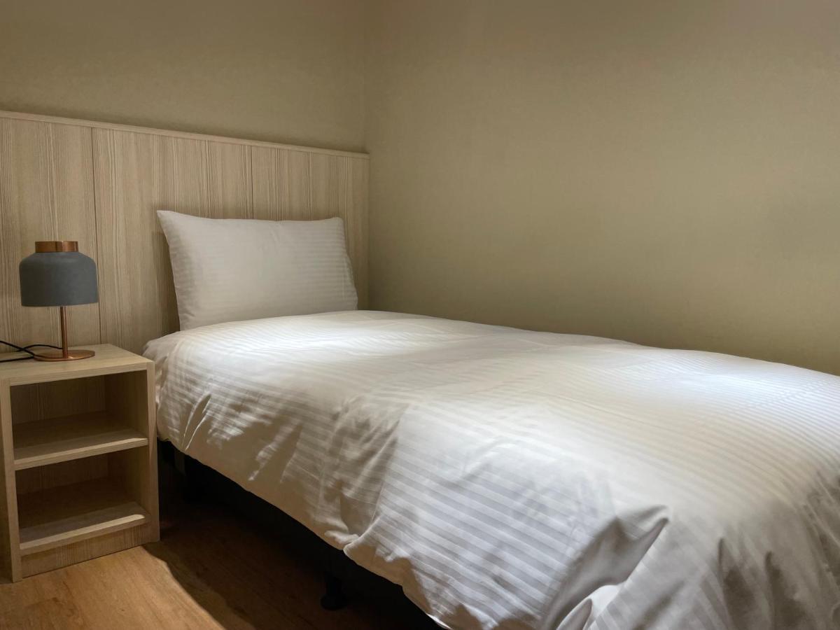 Yoshi Hotel - Tainan Station Branch 외부 사진