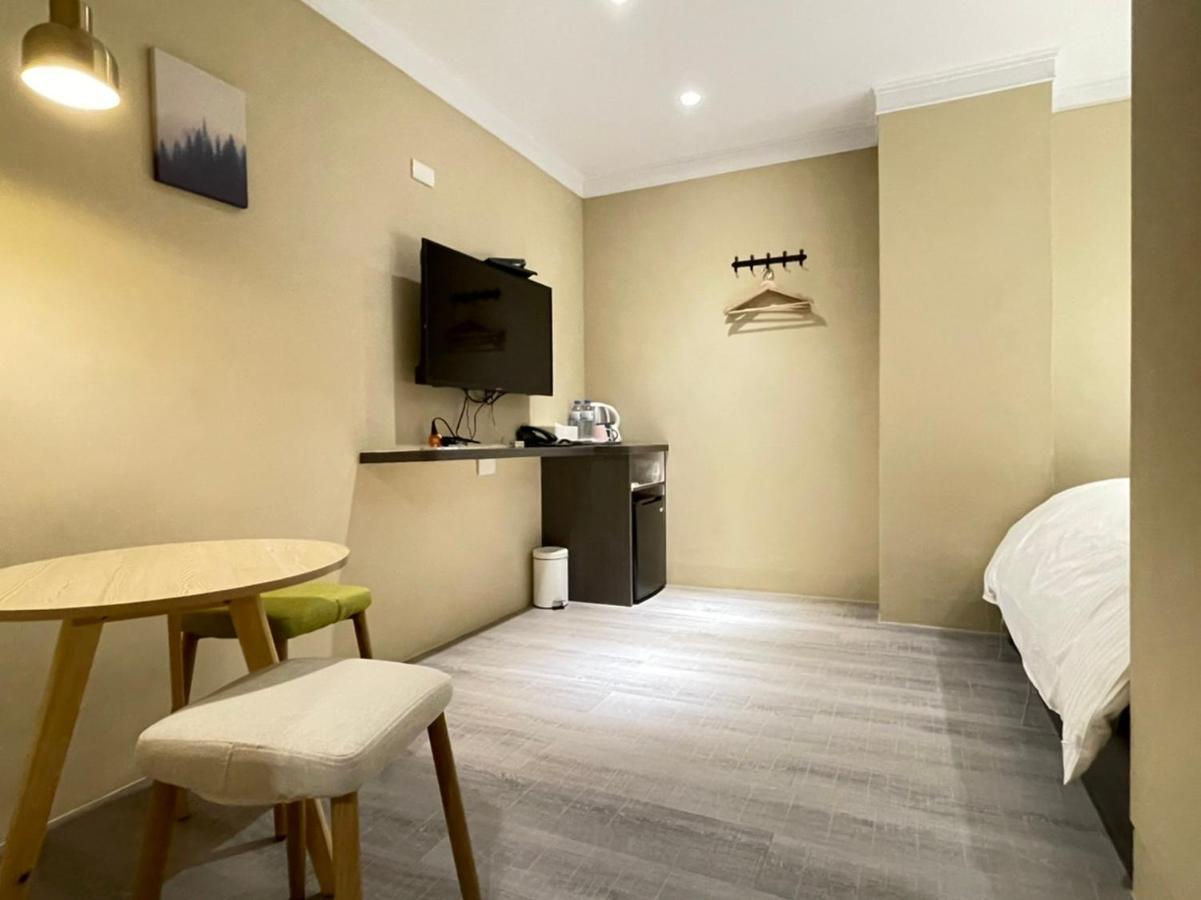 Yoshi Hotel - Tainan Station Branch 외부 사진