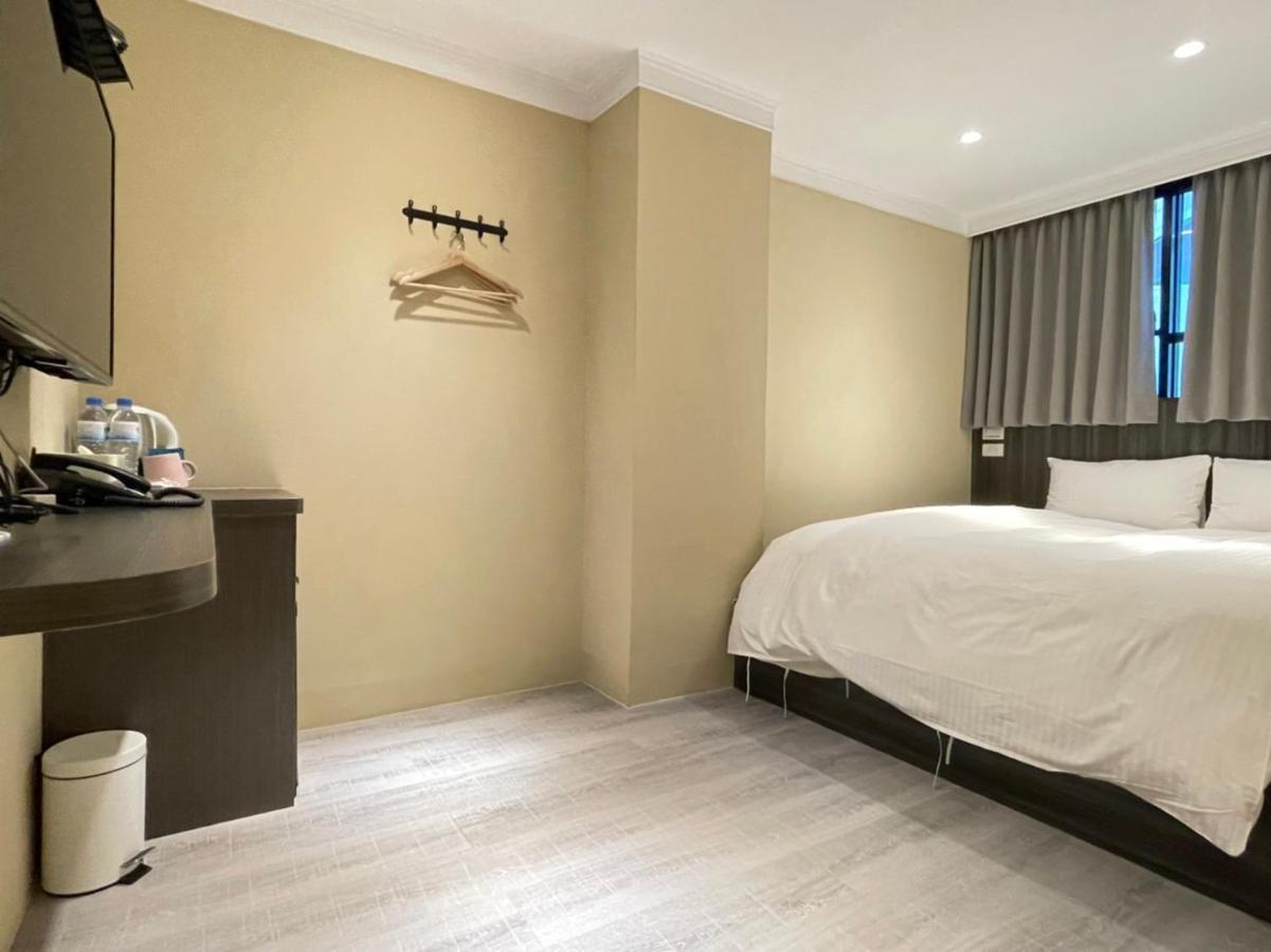 Yoshi Hotel - Tainan Station Branch 외부 사진