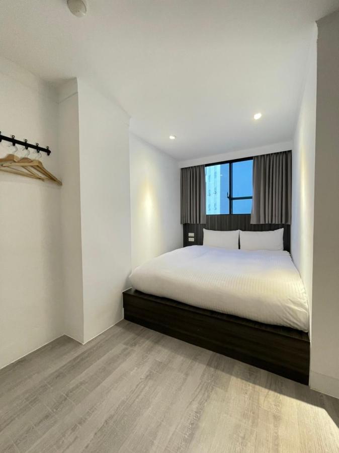 Yoshi Hotel - Tainan Station Branch 외부 사진