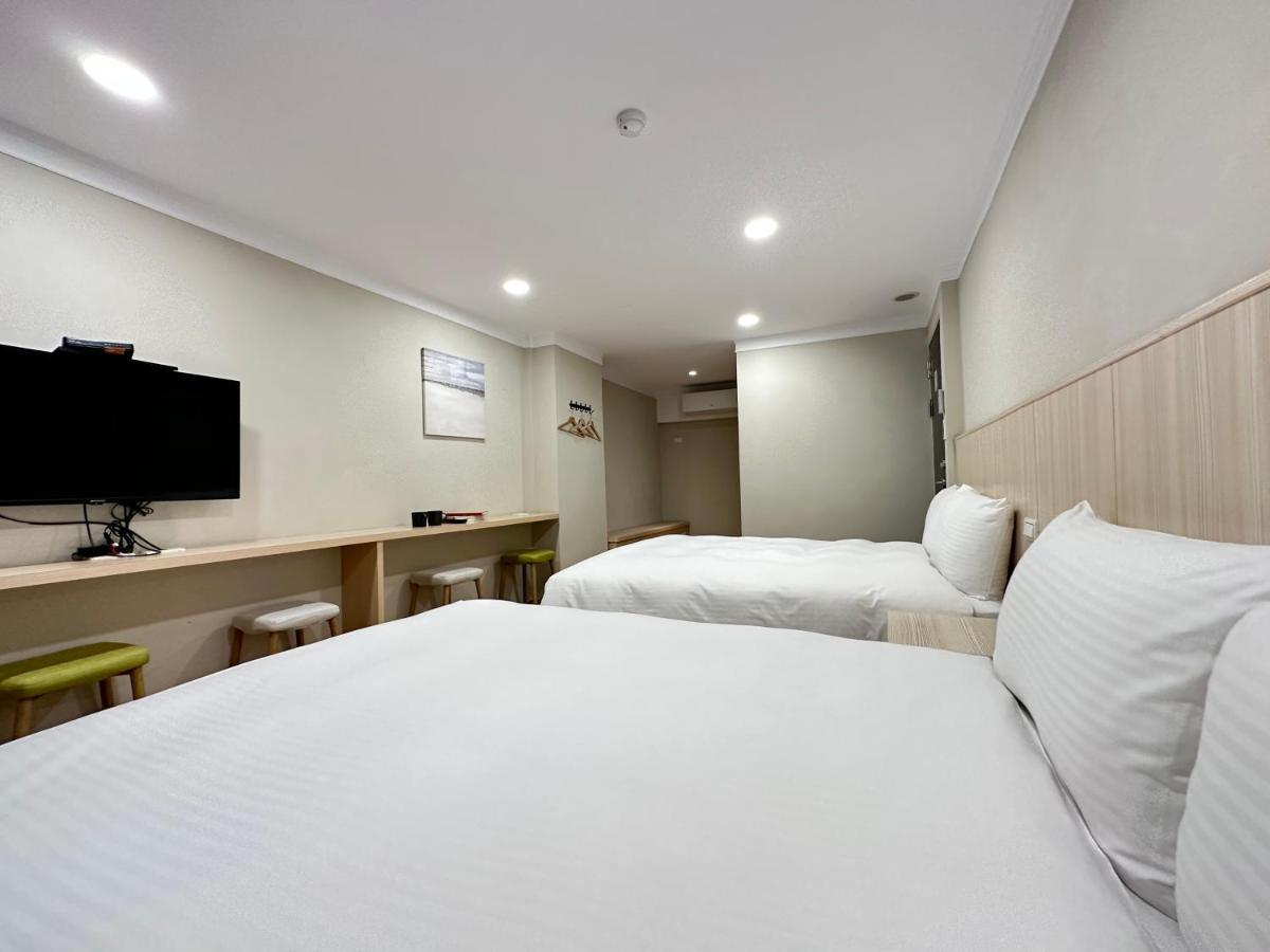 Yoshi Hotel - Tainan Station Branch 외부 사진