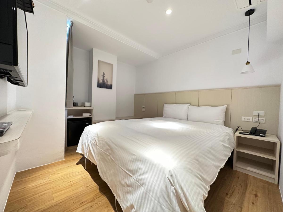 Yoshi Hotel - Tainan Station Branch 외부 사진