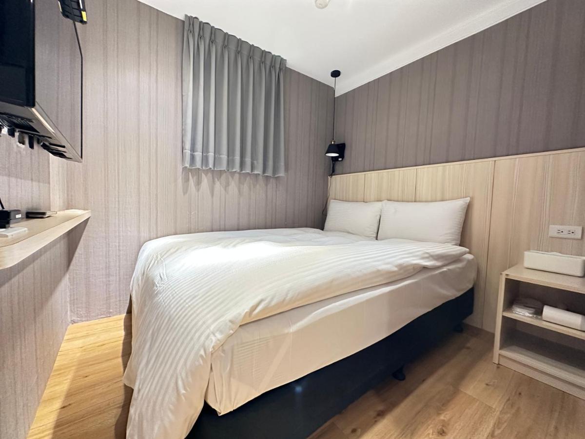 Yoshi Hotel - Tainan Station Branch 외부 사진